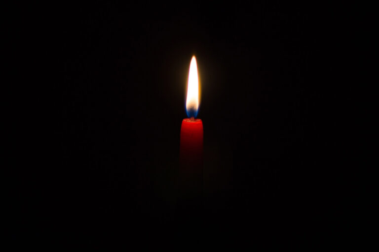 Que transmite una vela encendida: simbolismo y significado 2 Que transmite una vela encendida: simbolismo y significado