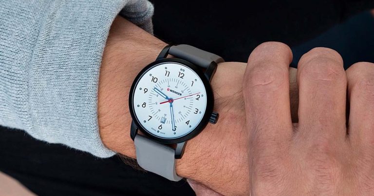 Qué diferencias existen entre los relojes analógicos y digitales
