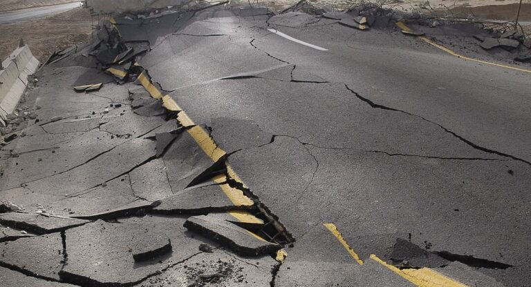 Causas internas de los terremotos: descubre su origen y consecuencias