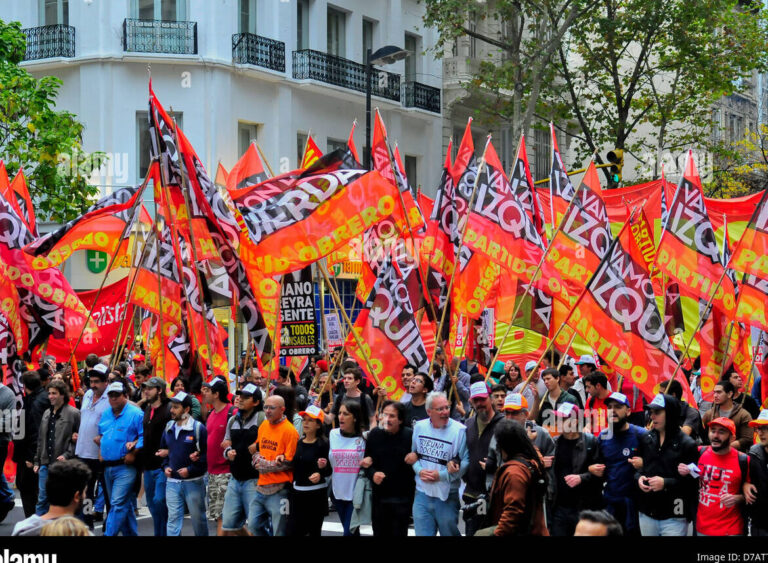 Los logros del movimiento obrero argentino en los años 30 7 Los logros del movimiento obrero argentino en los años 30
